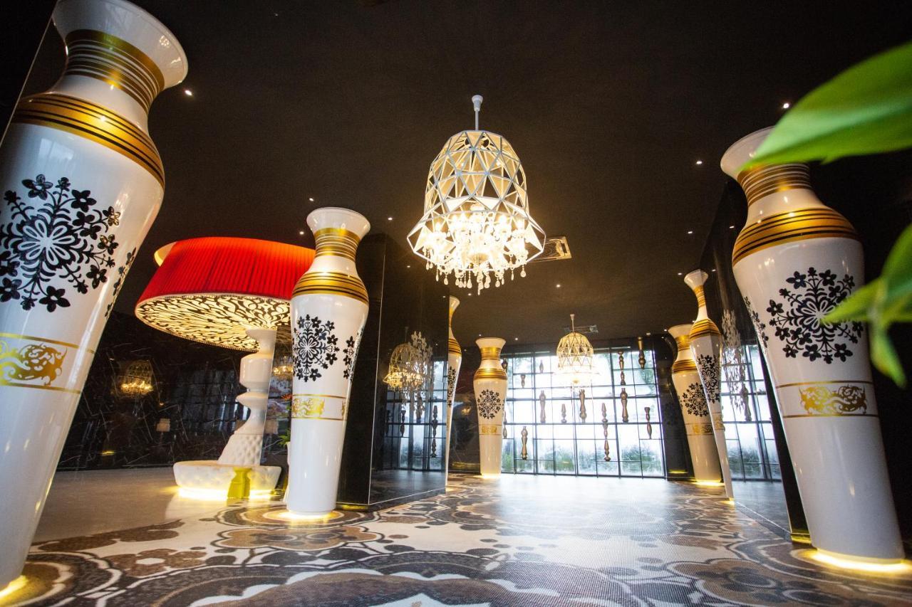 Arte Mont Kiara By Psm Luxury Suites Kuala Lumpur Exterior foto